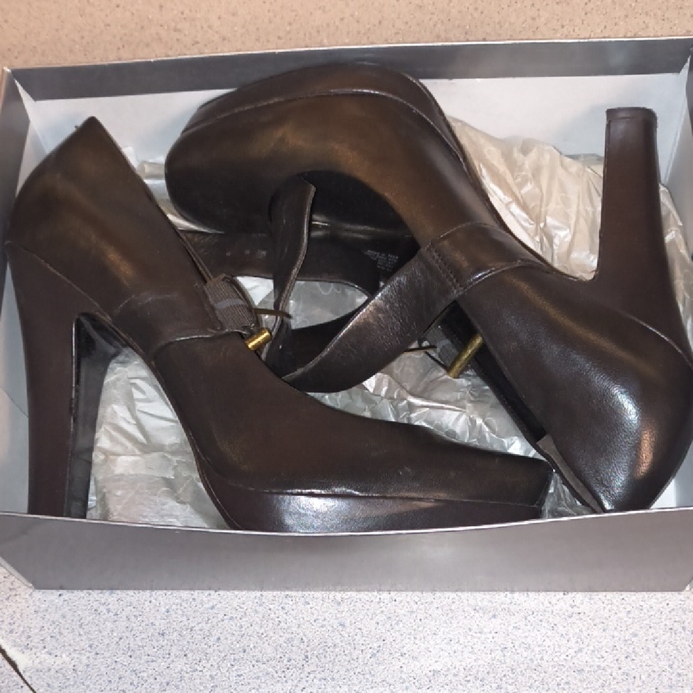 Jessica Simpson Brand Women's Elegant Dark Brown Genuine Leather Platform Heels